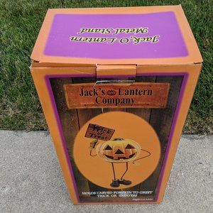 Metal Jack O'Lantern Stand
